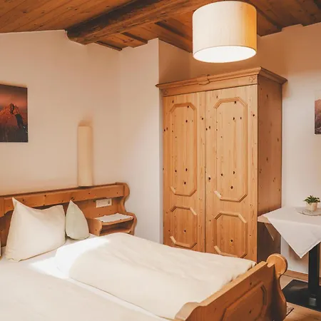 Farm stay Demeterhof Knolln