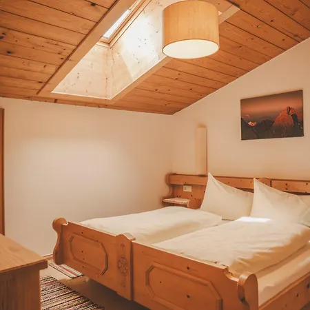 Demeterhof Knolln مزرعة للإقامة